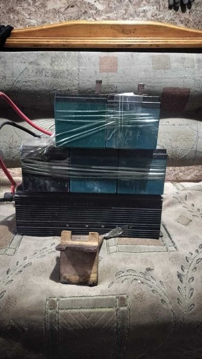 Продам зарядное устройство для авто