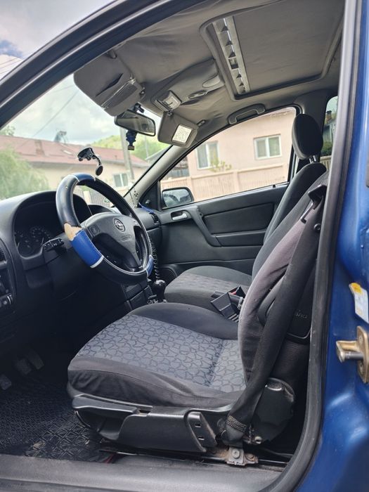 Vând Opel Astra G