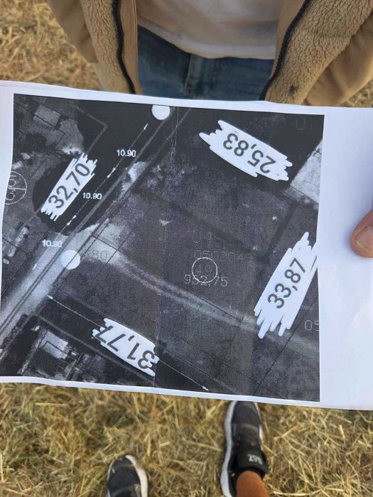 Парцели във Врасна
