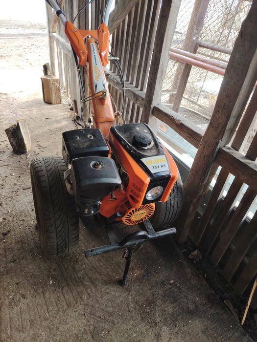 Vând motocultor  8.5 cp