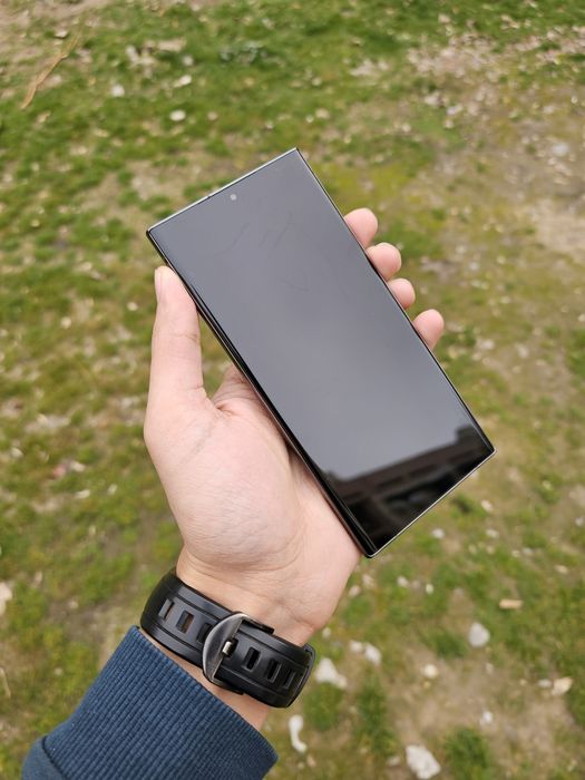 Samsung Galaxy S23 ULTRA. OzU 12 GB. Hotira 256 GB Garantya beriladi