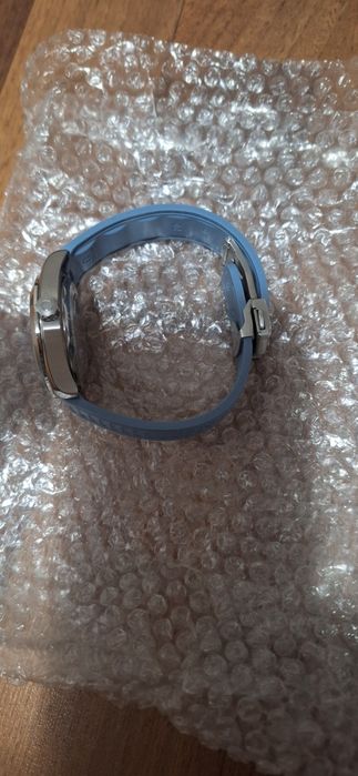 Ceas omega resistent la apa