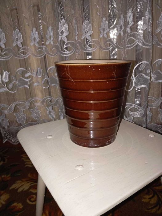 горшки для цветов,поддон для горшков