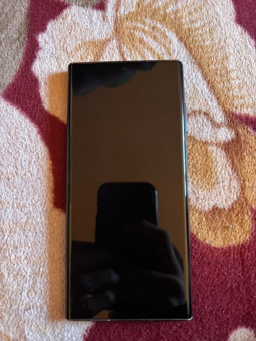 Vând sau schimb cu Iphone .