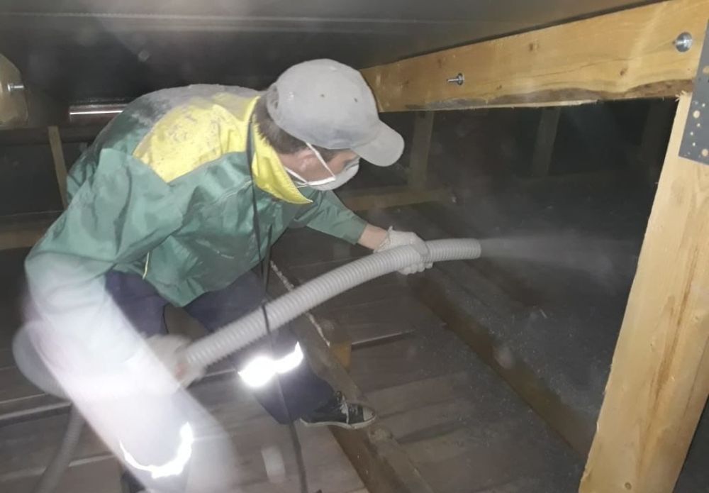 Утепление крыши эковатой в Алматы — Тепло и Экономия!