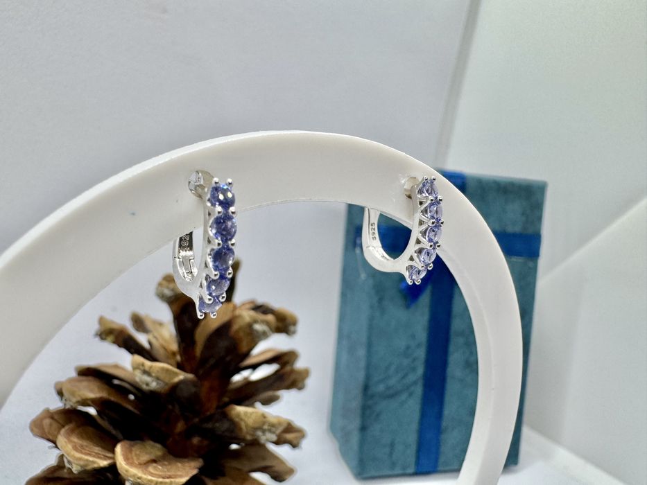 Сребърни обеци с танзанит