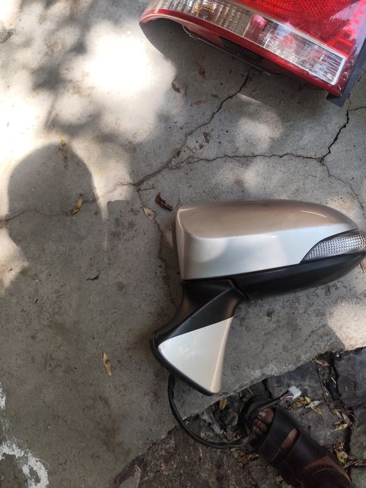 Ляво огледало за toyota verso и 2007 година и нагоре