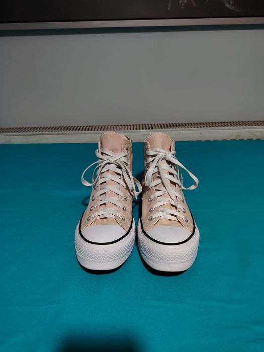 CONVERSE ALL STAR tenesi damă, mărimea 39,5, interior 25 cm.