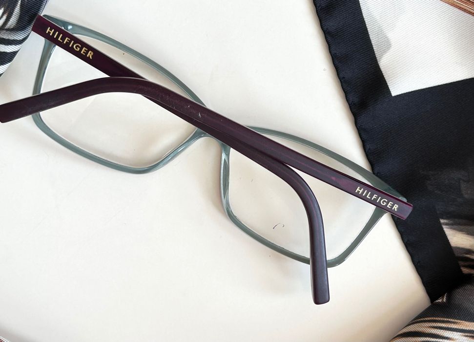 Tommy Hilfiger диоптрични рамки за очила