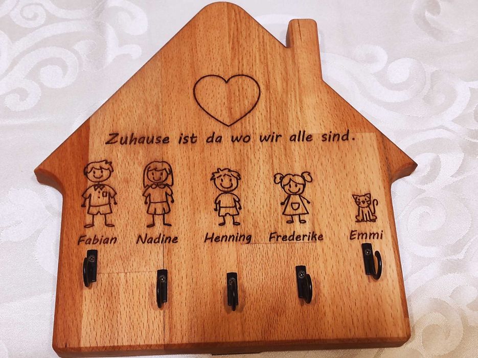 Закачалка за ключове от дърво