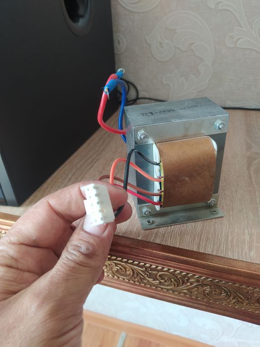 Продам срочно трансформатор