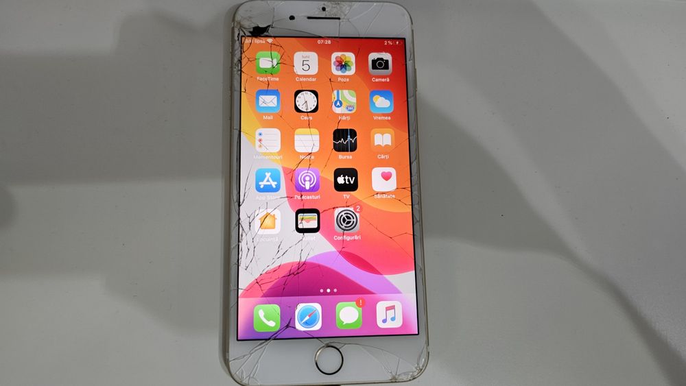 iPhone 7 plus gold 128Gb