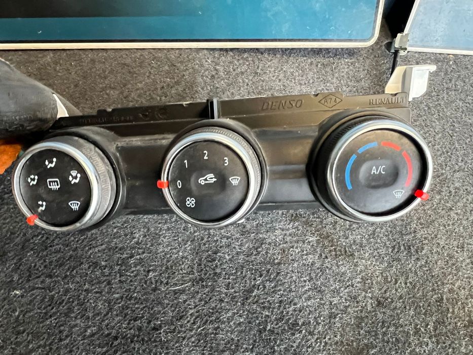 Климатичен панел за Renault Clio