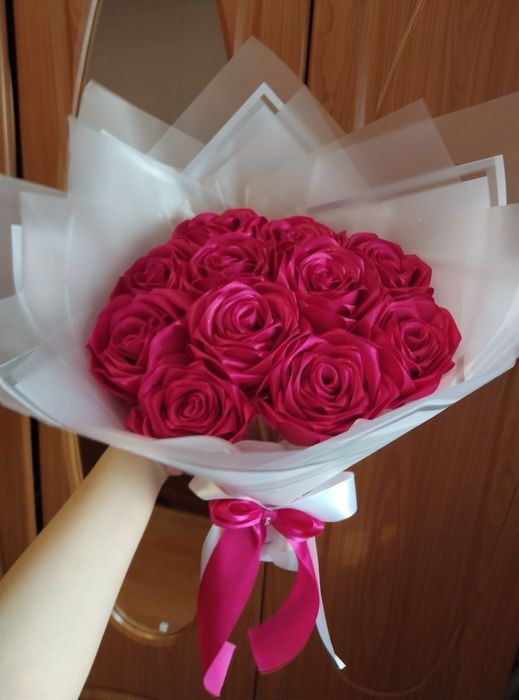 Букеиы искусственные из Атласной ленты