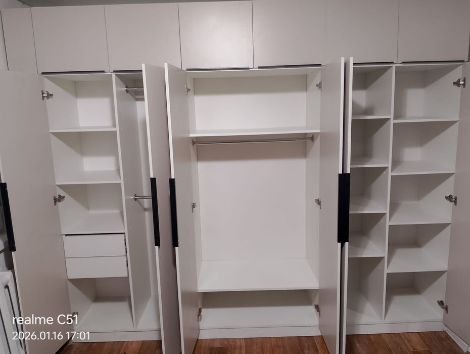 Шкаф распашной новый