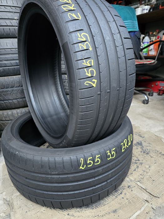 2 Anvelope Vară Pirelli P Zero 255/35 ZR20  DOT 4223.