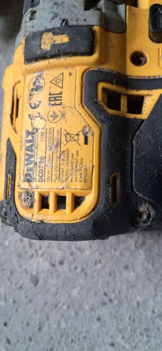 Dewalt si stanley scule la preturi diferite
