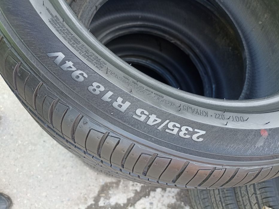 235/45/18 кумхо летний комплект