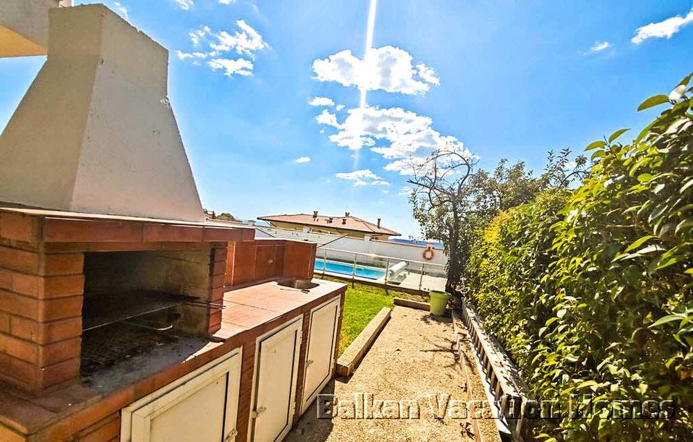 Просторна луксозна къща в Боровец близо до Варна