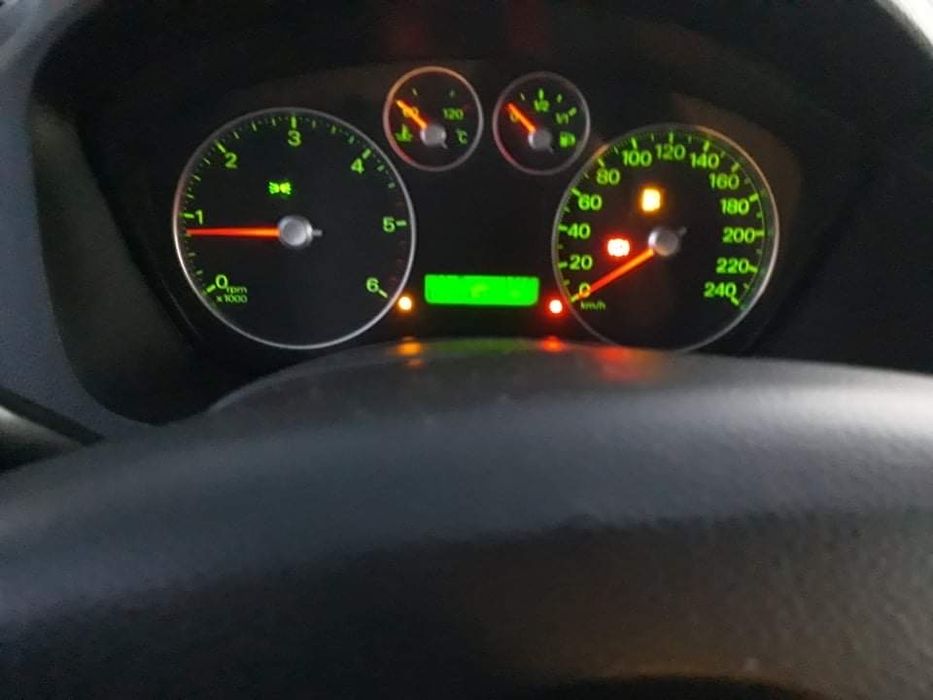 На части Ford C Max 2.0tdci 136к.с 2004г