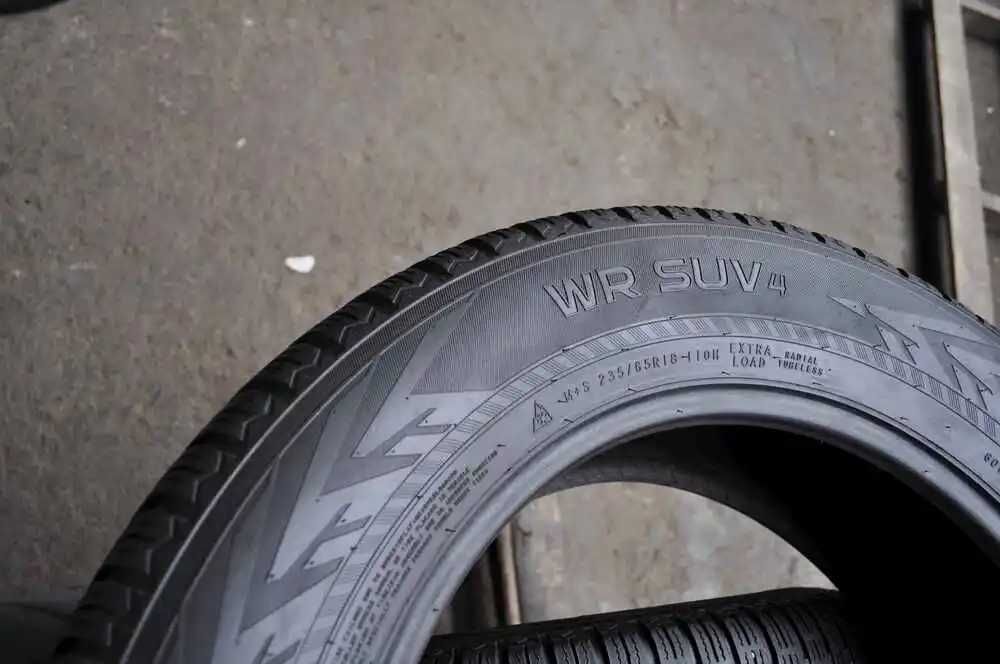 O singura Anvelopa Iarna 235/65 R18 NOKIAN WR SUV 4 110H