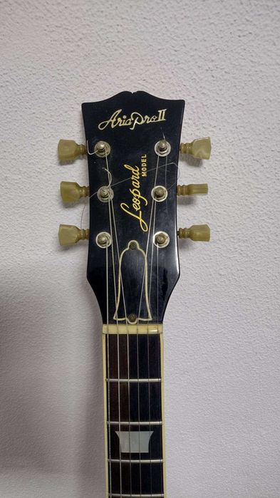 Chitara Electrica Aria Pro II Leopard Model 1980s , Plaintop Cherry Sunburst