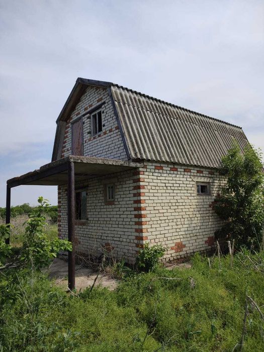 Продам дачный участок (дом)