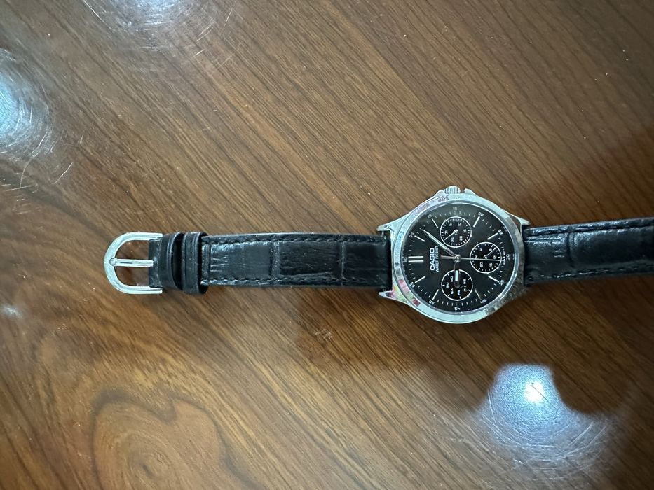 Сағаттар сатылымда