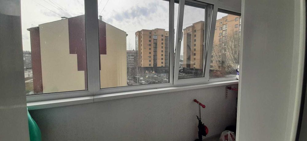 Продам 2 комнатную квартиру, 19 микрорайон