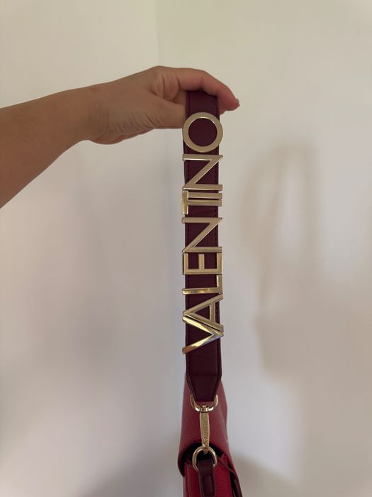 Червена чанта Valentino