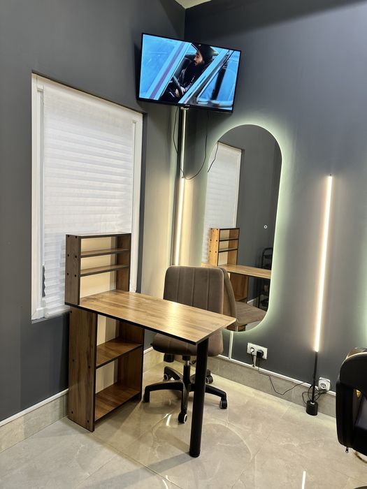 Сдам маникюрный стол