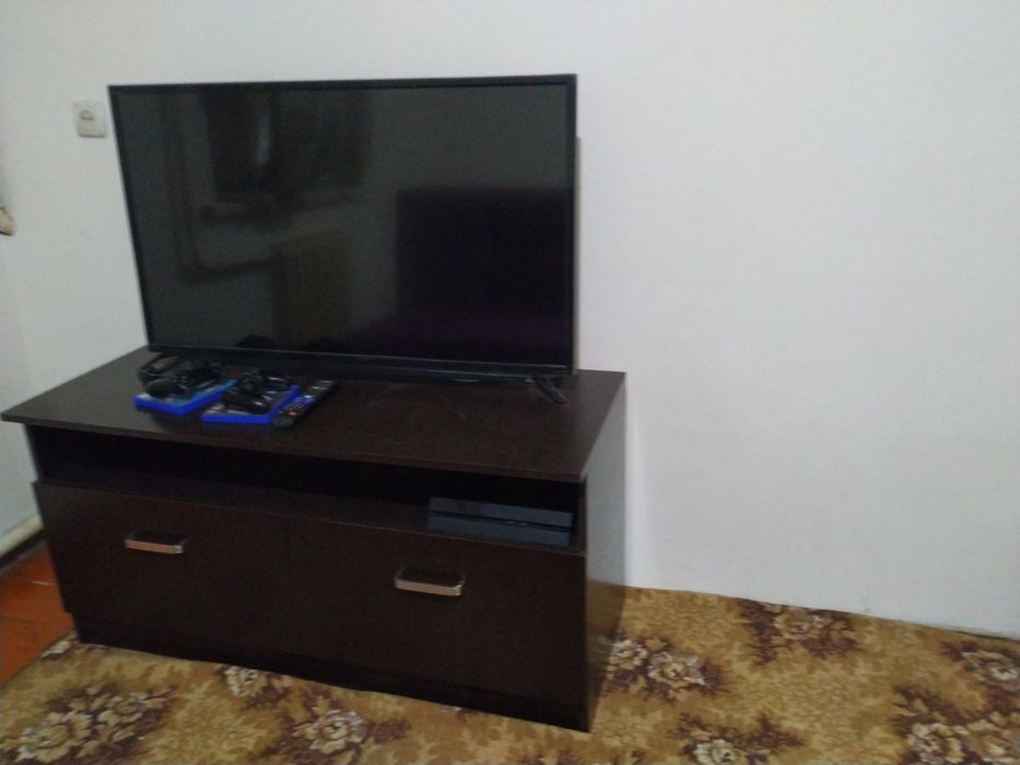 телевизор +диван