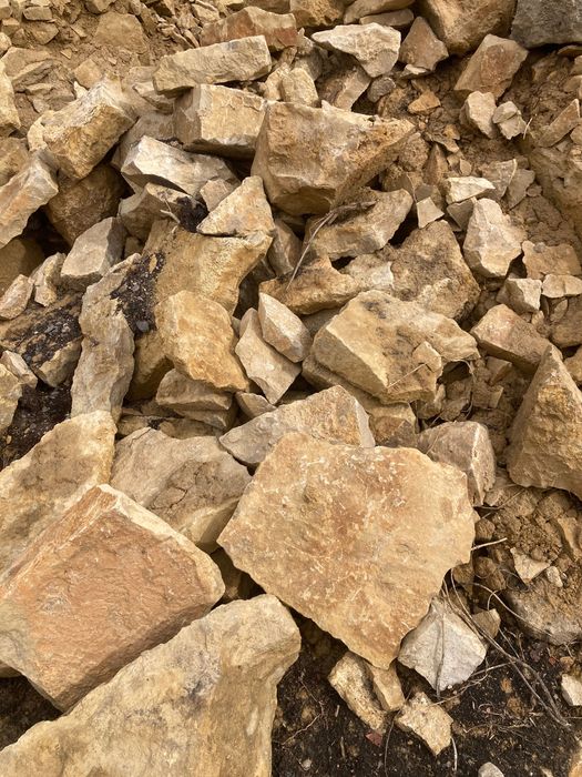 Piatra de cariera, pentru constructii vechi, ziduri, garduri