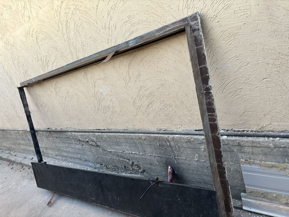 Есиктер двери очень в хорошем состоянии