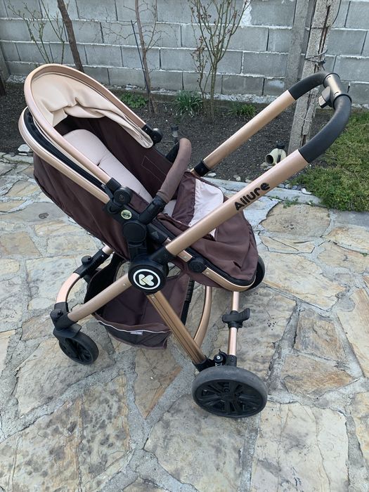 детска количка и кошче за автомобил