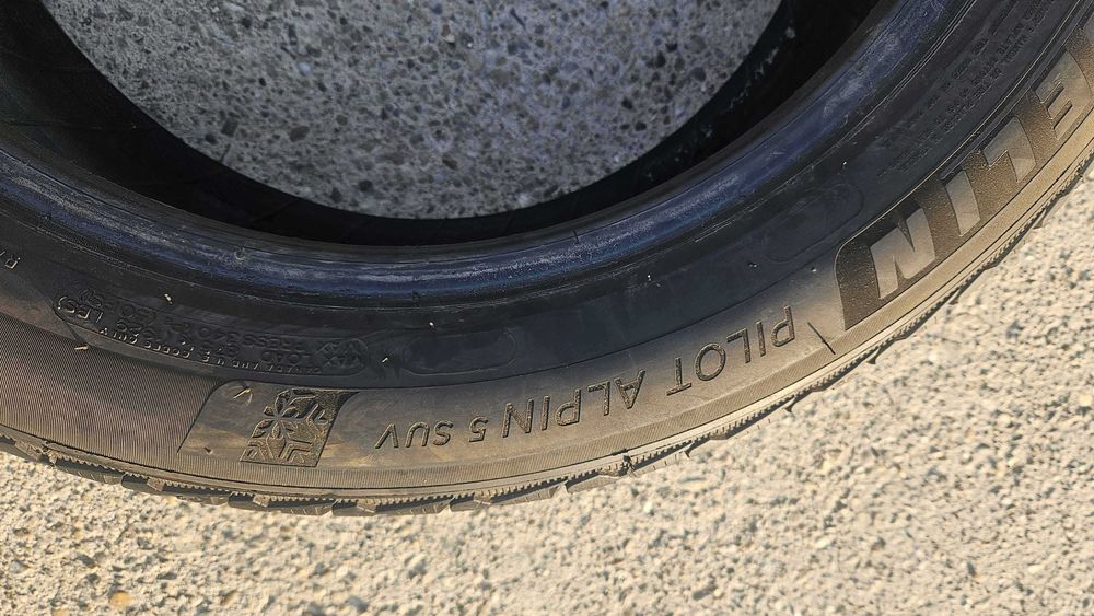 235/50 R19 • Iarna • Michelin Pilot Alpin 5 103H XL | 4 buc | Pret/buc
