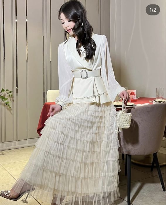 Продам    платье новую.