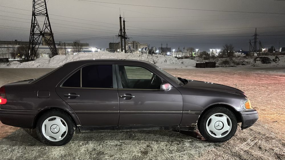Mercedes-Benz C class 180