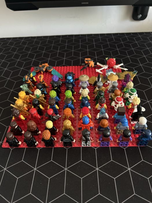 Vand sau schimb lego uri de mai multe feluri