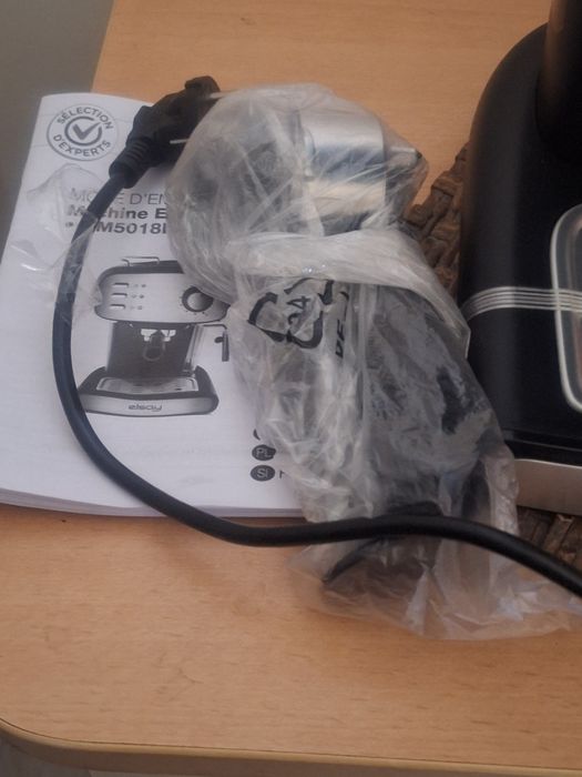 Кафе машина ElSay за еспресо и капучино – работи перфектно, много запа