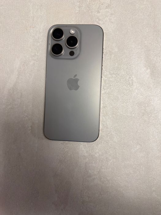 iphone 15 Pro stare foarte bună