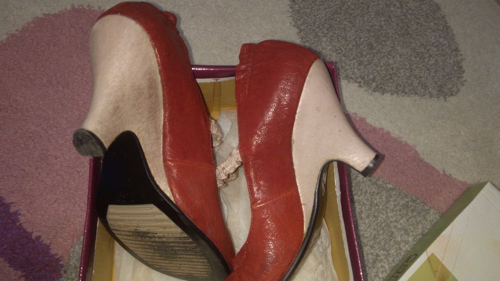 pantofi rosii, din piele, marimea 36