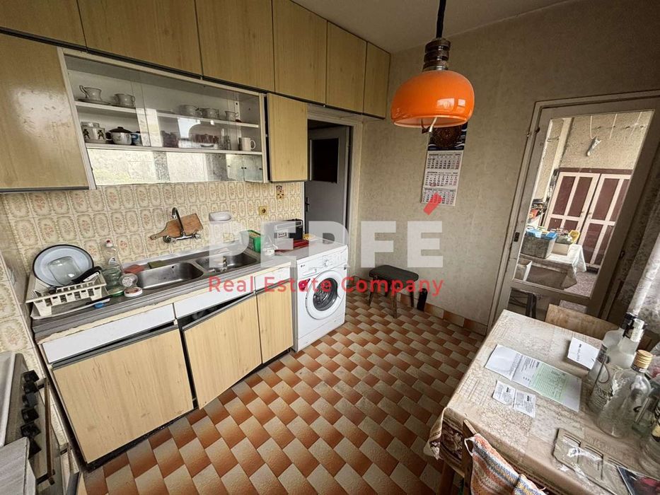 Продава се Двустаен апартамент в София, Люлин 6 - 67 кв.м за 1103 €/кв.м - Снимка #3