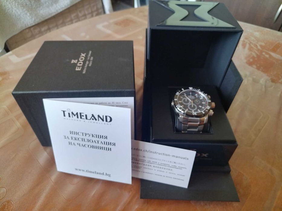 Часовник EDOX 10221
