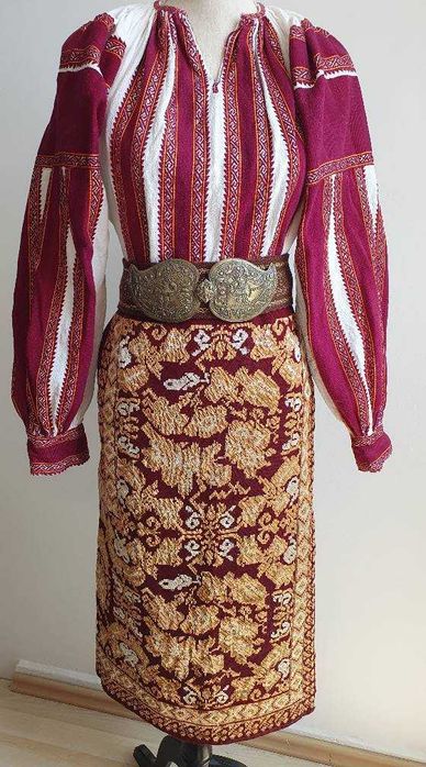 REDUCERE 15%! Costum popular (ie/camasa, fota/catrinta/valnic, brau)