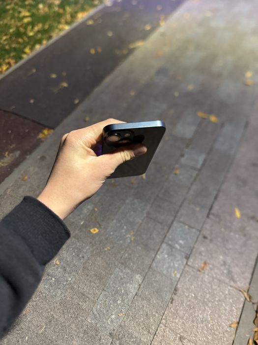 Продам iPhone 14  в хорошем состоянии