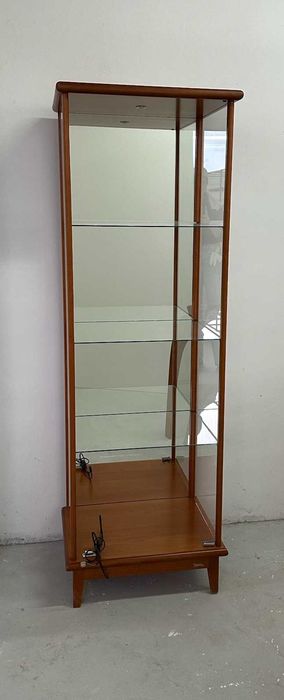 Класическа стъклена витрина/шкаф за антики / колекции – Bora „Романс“