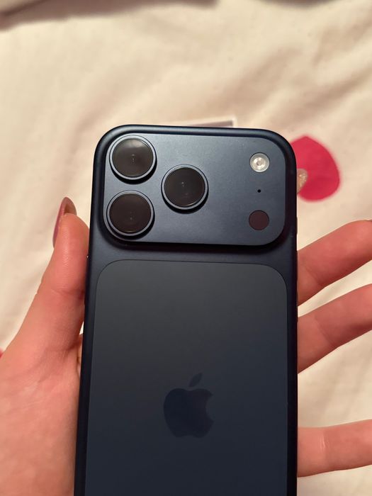 iPhone 17 pro 256 GB Deep Blue