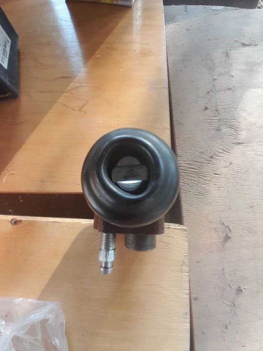 Цилиндры колёсные переднего и заднего  тормоза УАЗ