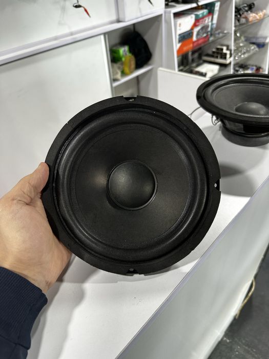 Midbass 20tali kalonka ideal holatda